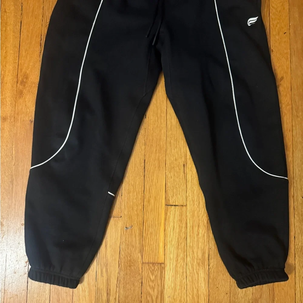 Fabletics Go To Sweatpants Black Large